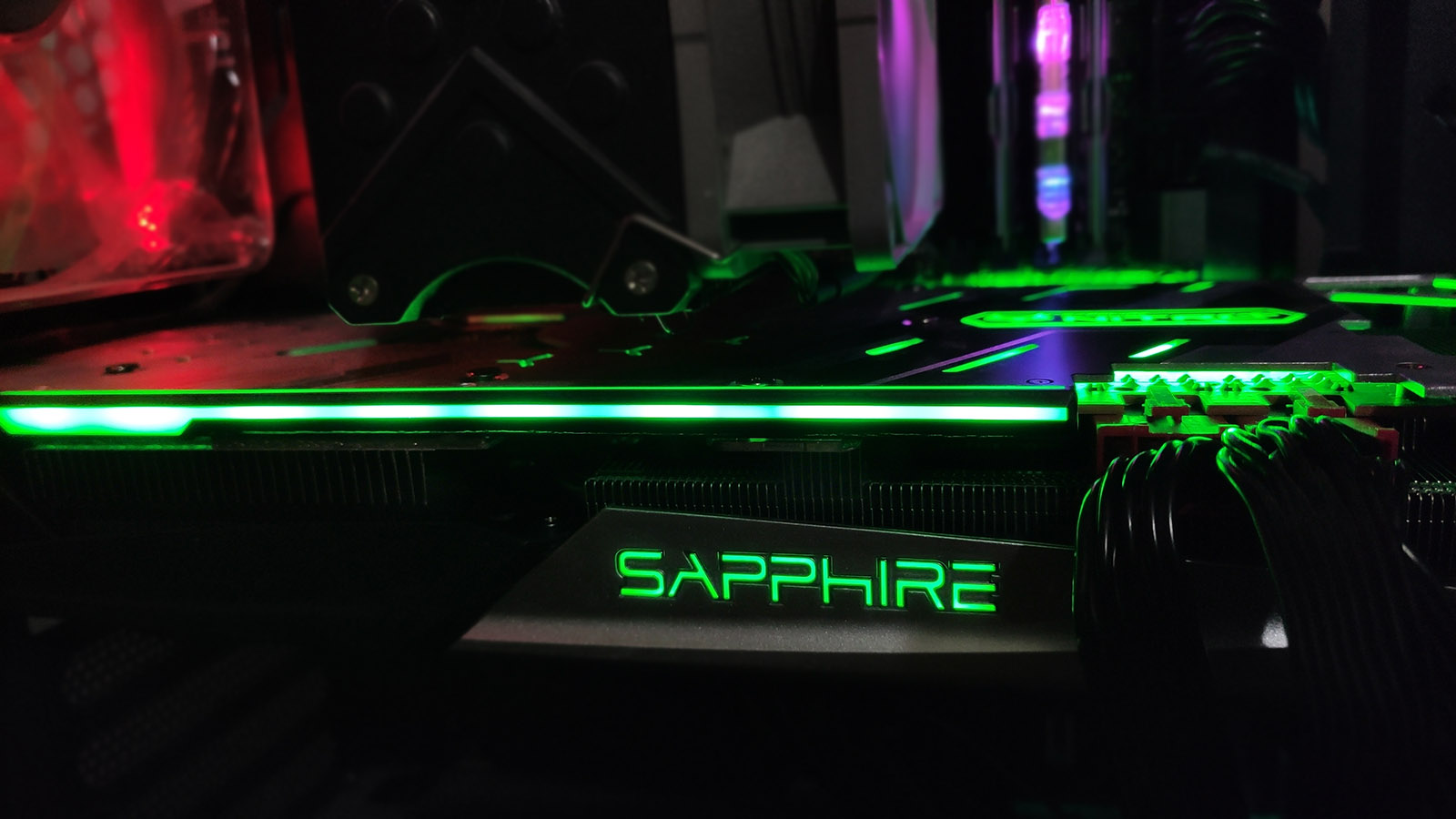 Sapphire Radeon RX 5700 XT Nitro+